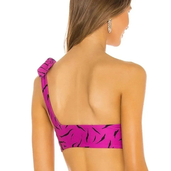 NEW! “Wild Riot” Zebra One Shoulder Bikini Top 🦓 - Picture 4 of 14